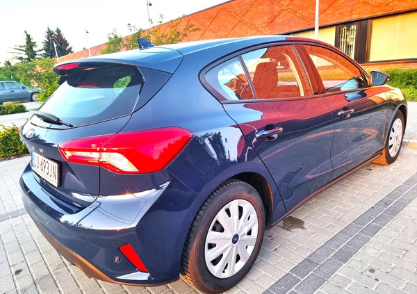 Ford Focus cena 39700 przebieg: 175998, rok produkcji 2019 z Warszawa małe 301
